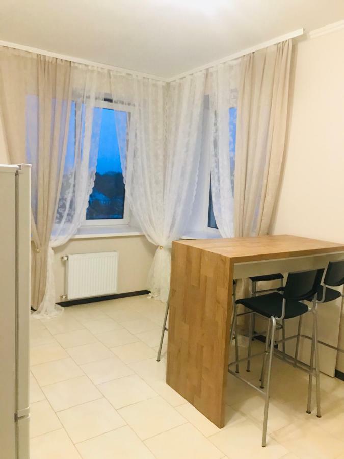 Naberezhna 10, Central Lutsk Apartman Kültér fotó